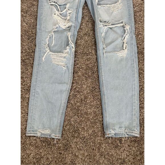 American Eagle Strigid Mom Jean Ripped Distressed Light Wash Denim High Rise 0 - Picture 7 of 14